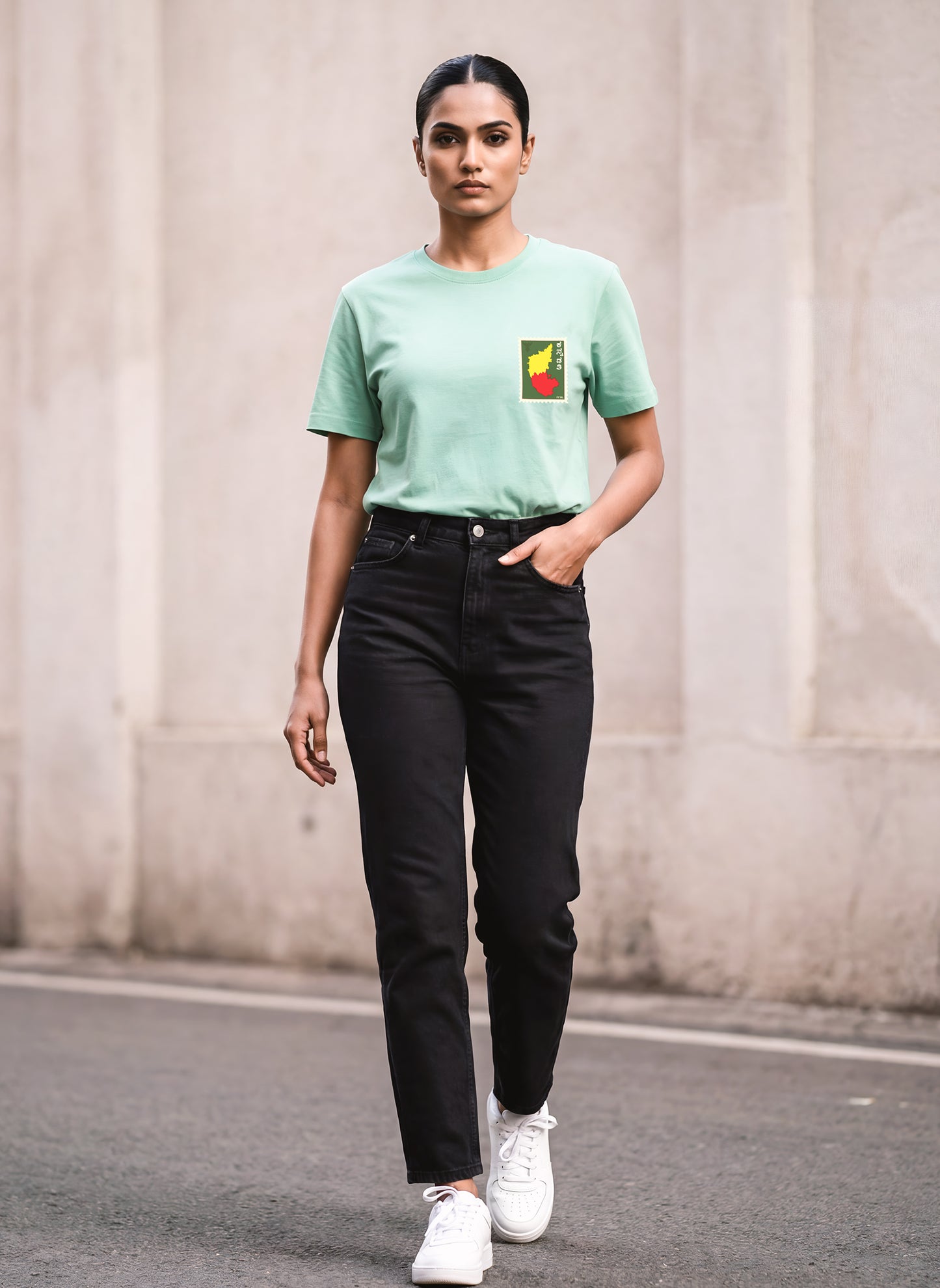 KANNADATHI REGULAR T-SHIRT